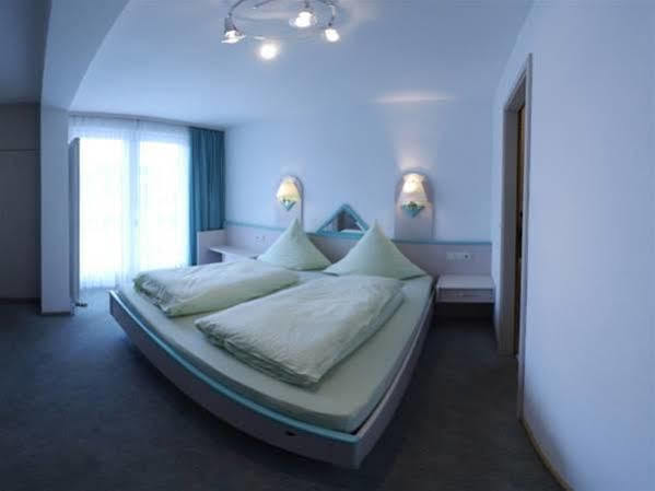 Gaestehaus Cafe Heck Titisee 외부 사진